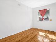 Well Presented & Centrally Located