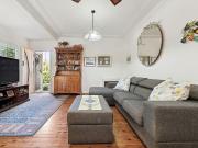 Well Presented & Conveniently Located