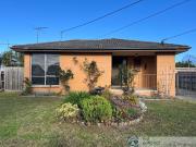 WELL PRESENTED HOME IN QUIET LOCATION