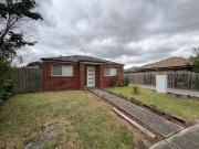 Well Presented Two Bedroom Front Facing Unit!