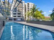 Well presented Two Beds, Stunning Urban Lifestyle in...