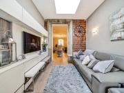 Wellesley Road, London SE18, 3 bed flat to rent, £2,750...
