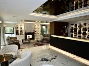 Wellington Road, London NW8, 4 bed flat to rent, £35,533...
