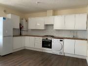 Wellington Street, Luton LU1, 4 bed flat to rent, £1,700...