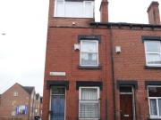 Welton Grove, Hyde Park, 4 Bedroom End