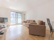 West Carriage House, Royal Arsenal SE18 2 bed flat to...