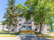 West Edmonton Court 3 Bedroom Apartment for Rent at 8905...
