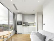 West Gate, London, Studio Apartment For