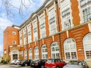 West Hill, 2 Bedroom Flat