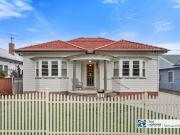 WEST TAMWORTH 3 Bedrooms, Pool & Shed Package