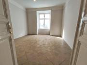 Westbahnstraße/Neubaugasse! Helle 2 Zimmer Altbauwohnung...