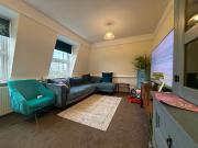 Western Avenue, London W5, 1 bed flat to rent, £1,600...