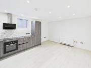 Western Road, Brighton BN1, 1 bed flat to rent, £1,250...