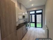 Western Road, Romford, RM1 2 bed flat to rent £1,900 pcm...