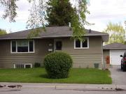 WESTGATE2BED DEN 132 Westwood Dr SW Calgary
