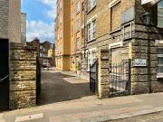 Westminster, London NW1, 2 bed flat to rent, £2,100 pcm...