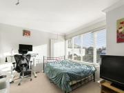 Weston Green Road, Thames Ditton, Studio Flat For