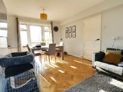 Weston Grove, Bromley, Kent BR1, 3 bed flat to rent,...