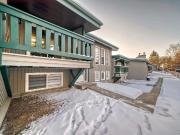 Westside renovated 2 bedrooms townhouse