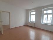 WG Wohnung mit 4 Zimmern, 2.OG mit 2 Bädern und 2 Küchen...