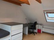 WG Zimmer in einem Haus für eine Studentin Auszubildene