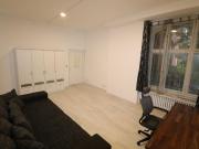 WG Zimmer in 2 er WG frisch renoviert u. neue Möbel...