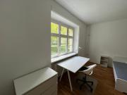 WG Zimmer mit Balkon & Gartenblick WG Zimmer mit Balkon & Gartenblick