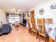 WGI INMOBILIARIA VENDE piso en Calle Ramón Pérez de Ayala