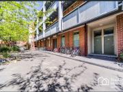 What a bargain! Cambridge Court Fully Furnished Two...