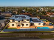 When size matters! Corner Block 695m2