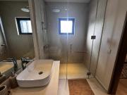 Where Modern Design Meets Everyday Comfort – Townhouse...