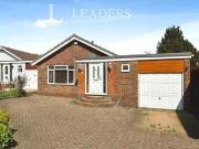 White Beam Rise, Clanfield, 4 Bedroom Bungalow