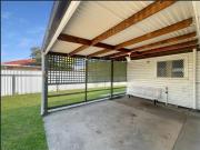 WHITE PICKET FENCE PROPERTY READY TO LEASE