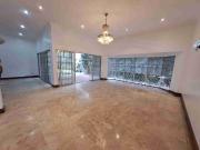 WHITE PLAINS Quezon City Well maintained house for lease