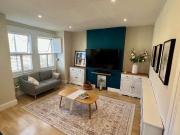 Whole 1 bed flat available in Tooting Broadway