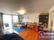 Whole 1 bed GARDEN flat in a quiet location N1