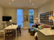 Whole 2 Bed · 2 Bath · 2 Balconies – Belsize NW3