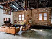 Whole Building SHOWROOM / OFFICE & WORKSHOP