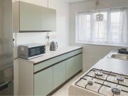 Whole flat suitable for a group of friends