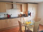 Whythenshaw Hospital 3 bed flat, 2 bathrooms