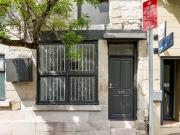 Wide sandstone terrace with dual occupancy layout Wide sandstone terrace with dual occupancy layout