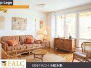 Wie ein kleines Haus: Großzügige Wohnung mit Garten und...