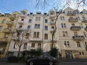 Wiesbadener Westend: Altbauwohnung, Erdgeschoss, 3...