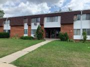 Willow Terrace 1 Bedroom Apartment for Rent at 4630 S...