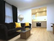 Willow Vale, London, 2 Bedroom Maisonette