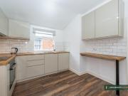 Willow Vale, Shepherd's Bush 4 bed maisonette to...