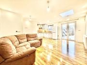 Windsor Road, Harrow HA3, 2 bed flat to rent, £1,800 pcm...