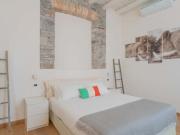 Wine Not Apartment in Como City Centre