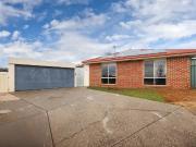 WODONGA Family Home with Pool, Comfort and Convenience