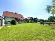 WOHLFÜHLOASE IM GRÜNEN I Haus mit Ausbaupotenzial I...